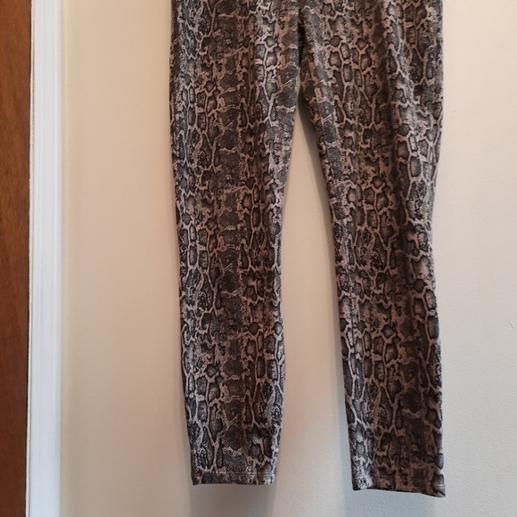 Spanx Snakeskin Taupe Jean-ish Leggings Pants Size XL - Picture 6 of 13